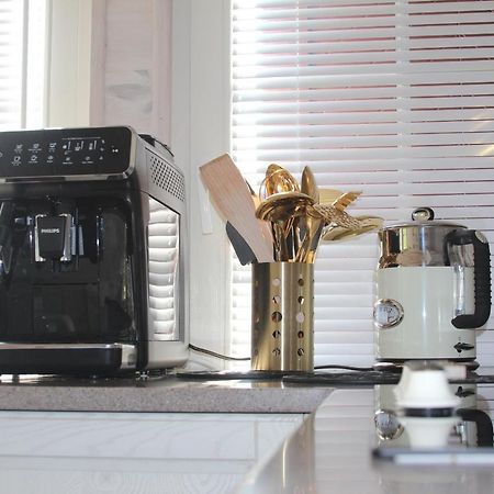 Heritage House Nida With 2 Bedrooms & Free Parking 外观 照片